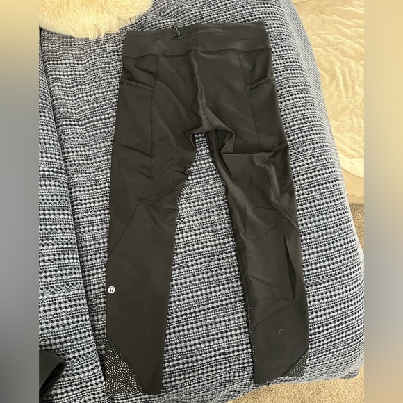 Lululemon Running Leggings, size 6 - Picture 7 of 8